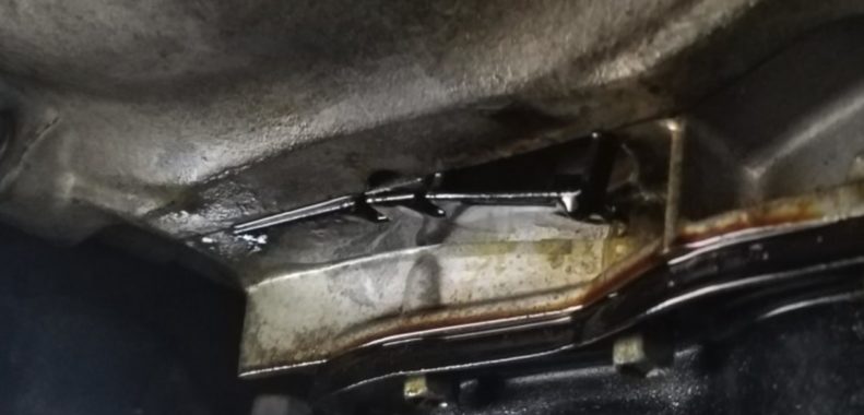 Rear Main Seal Leak Signs and Symptoms